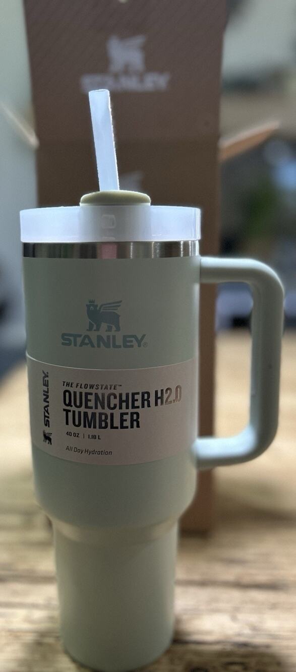 Stanley Mist Green 40oz Cup - Picture 1 of 4